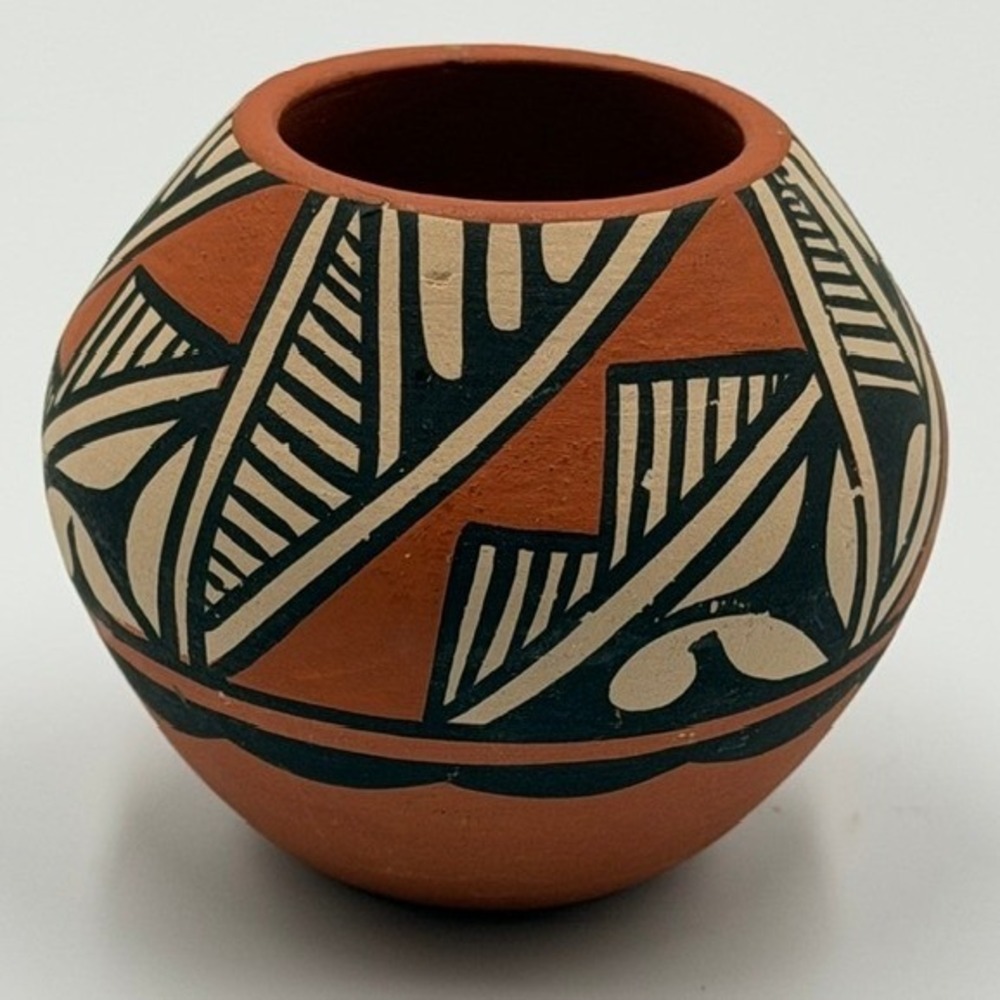 Jemez Pueblo Pottery Seed Pot Signed R Montoya Geometric Terracotta 3 Inch FLAW